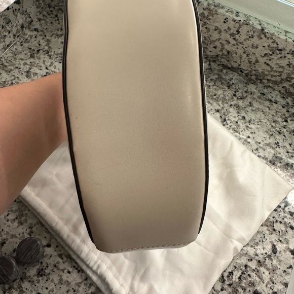 Staud mini moon bag - Picture 4 of 10